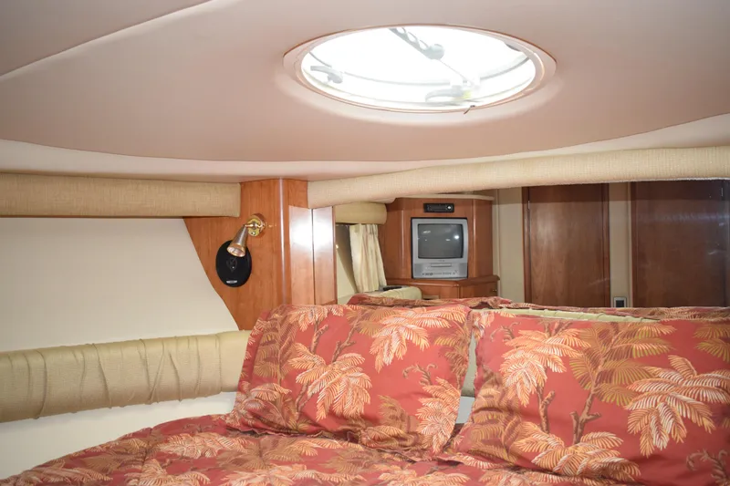 Slide: The Image of Meridian 411 Sedan 2004 - 10