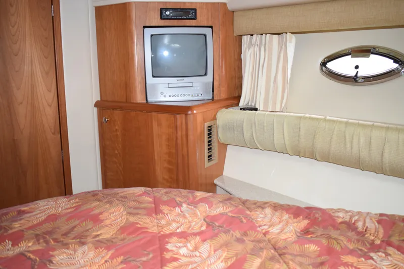 Slide: The Image of Meridian 411 Sedan 2004 - 11