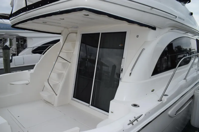 Slide: The Image of Meridian 411 Sedan 2004 - 2