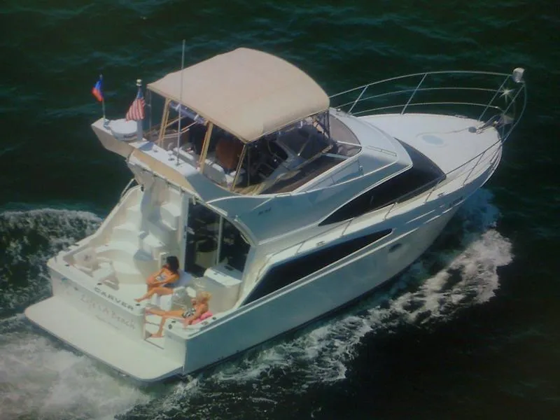 Slide: The Image of Carver Yachts 33 Super Sport 2006 - 0