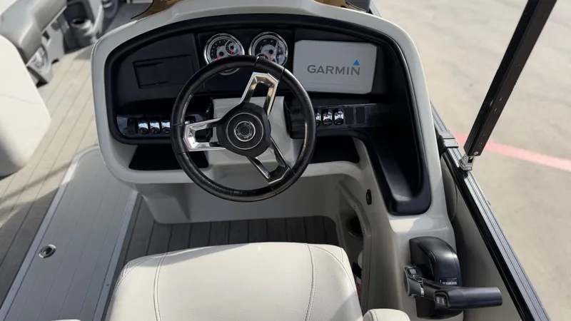 Slide: The Image of Avalon 2385 CAT QL 2022 helm with Garmin display. - 12