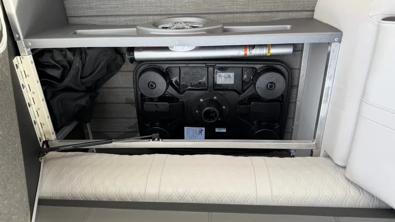 Slide: The Image of Interior view of Avalon 2385 CAT QL 2022 boat. - 18