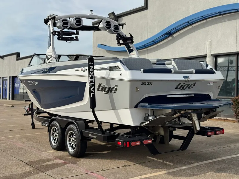 Slide: The Image of Tigé 23ZX 2023 - 3