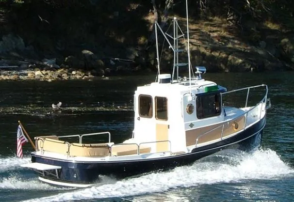 Slide: The Image of Ranger Tug R-21 EC 2017 - 4