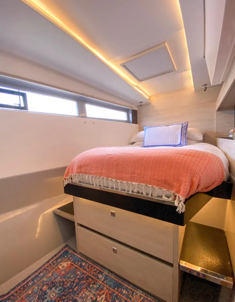 Slide: The Image of Interior of Leopard 50 yacht, modern bedroom design, 2020 model. - 36