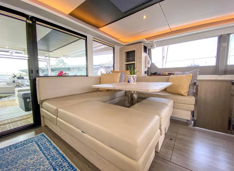 Slide: The Image of Interior of a Leopard 50 yacht, modern design, 2020 model. - 43