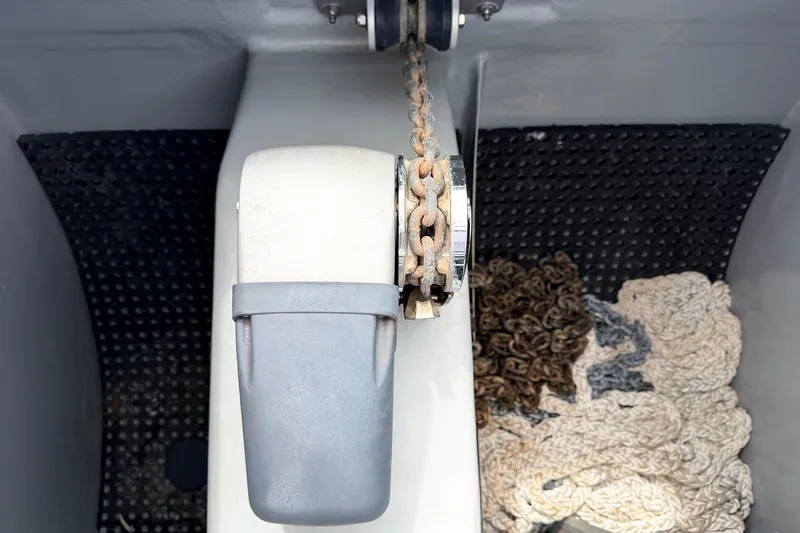 Slide: The Image of Anchor chain and rope on Balance 526 boat, 2022 model. - 35