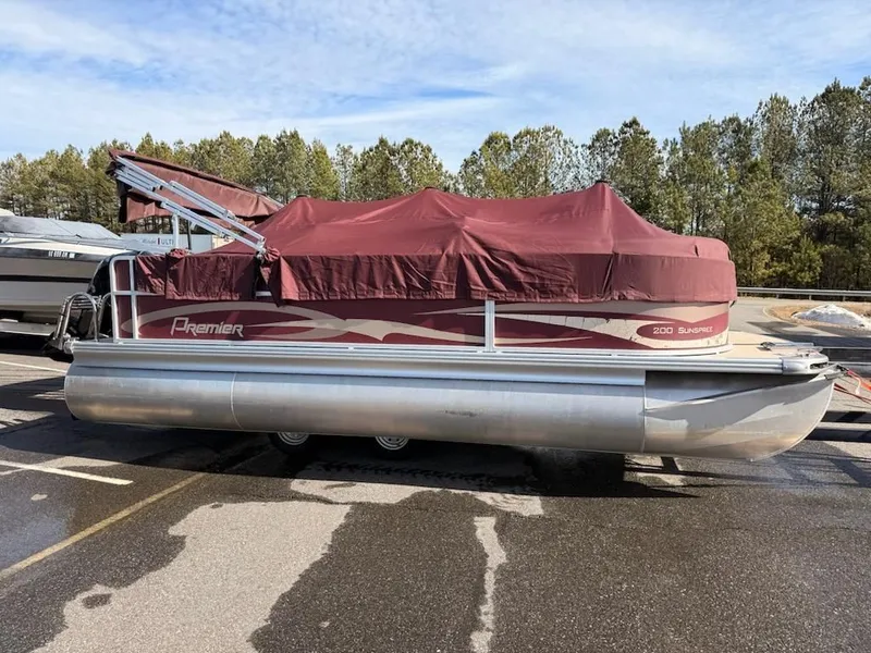 The Image of Premier 200 SunSpree 2016 - 1