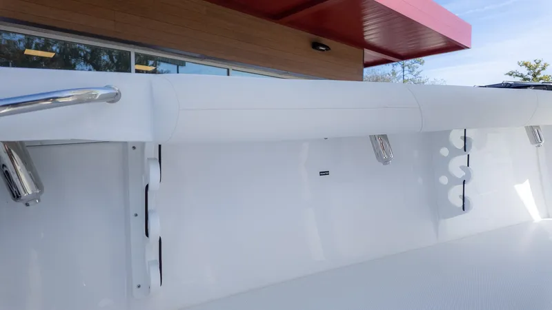 Slide: The Image of Everglades 253 Center Console 2026 - 12