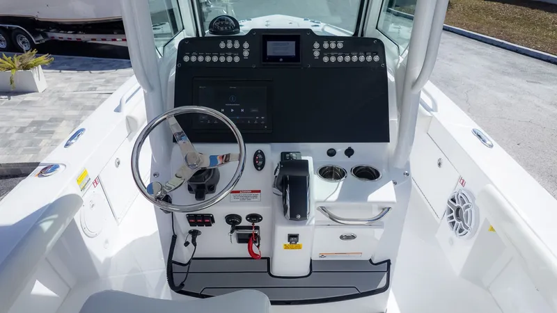 Slide: The Image of Everglades 253 Center Console 2026 - 22