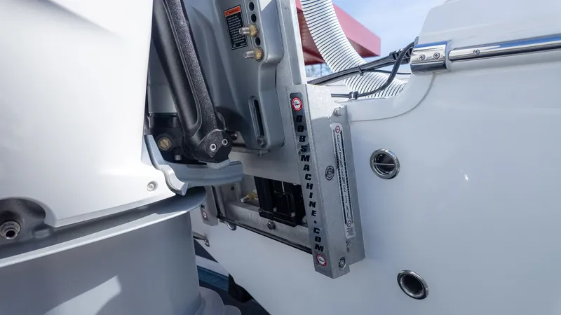 Slide: The Image of Everglades 253 Center Console 2026 - 7