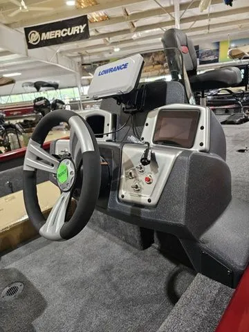 Slide: The Image of Tracker Pro Team 190 2025 - 12