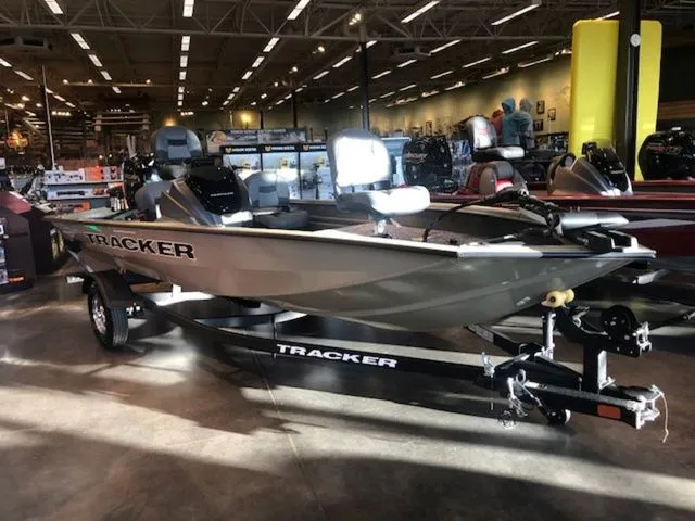 Slide: The Image of Tracker Pro Team 175 TF 2026 - 4