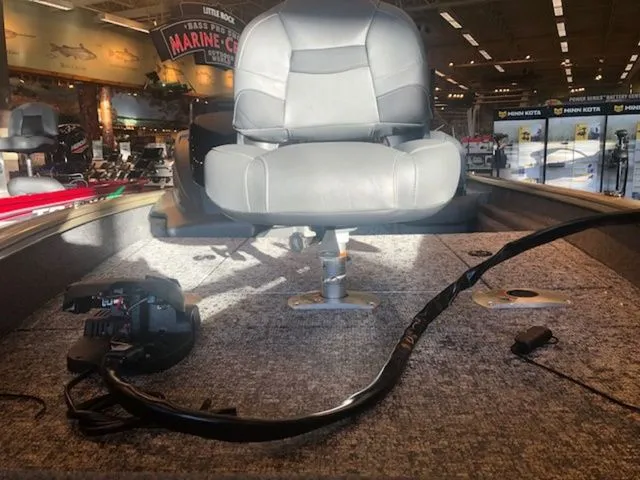 Slide: The Image of Tracker Pro Team 175 TF 2026 - 8