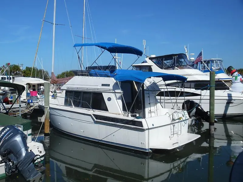 Slide: The Image of Carver Yachts 28 1991 - 0