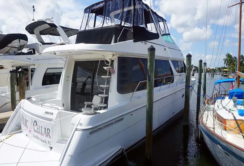 Slide: The Image of Carver Yachts Voyager 2001 - 0