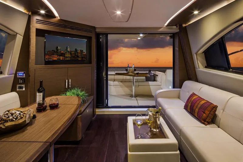 Slide: The Image of Sea Ray 510 Sundancer 2015 - 10