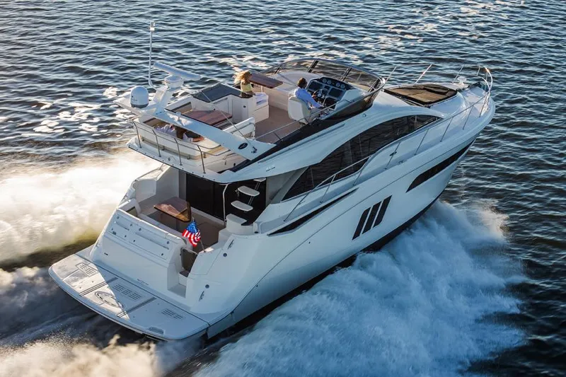 Slide: The Image of Sea Ray 510 Sundancer 2015 - 4