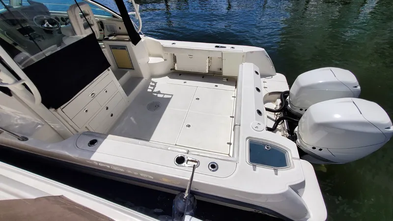 Slide: The Image of Boston Whaler 315 Conquest 2014 - 8