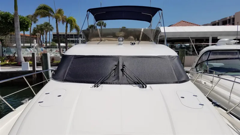 Slide: The Image of Sealine T51 1999 - 5