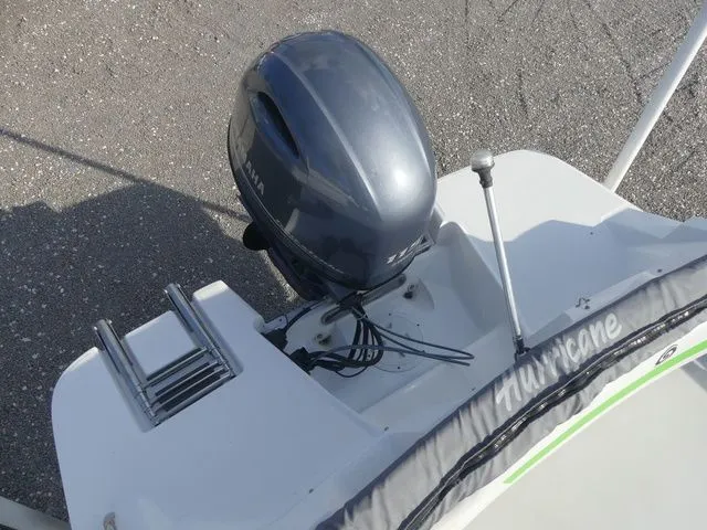 Slide: The Image of Hurricane SunDeck Sport 185 OB 2020 - 18