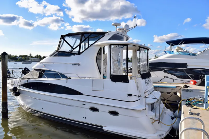 Slide: The Image of Carver Yachts 396 Aft Cabin 2001 - 0