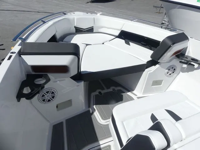 Slide: The Image of Monterey Elite 27 OB 2026 - 18