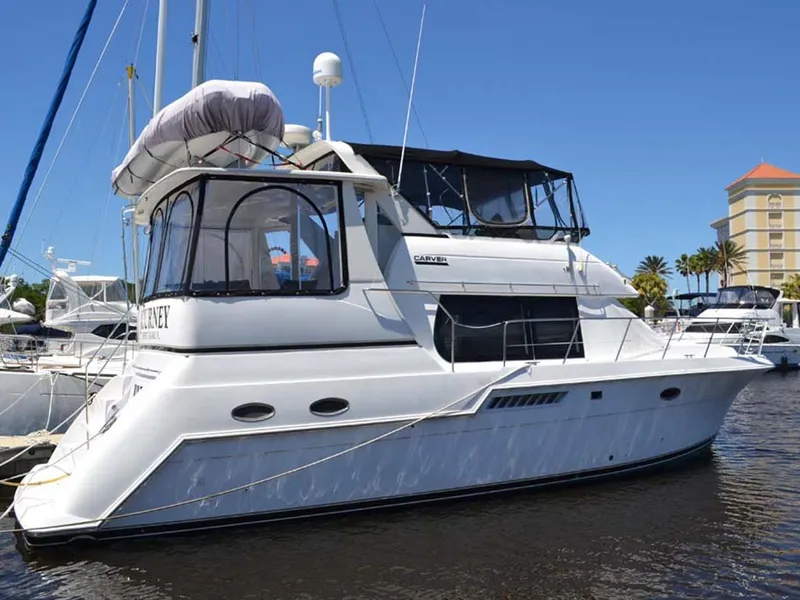 Slide: The Image of Carver Yachts 406 Aft Cabin 2000 - 0