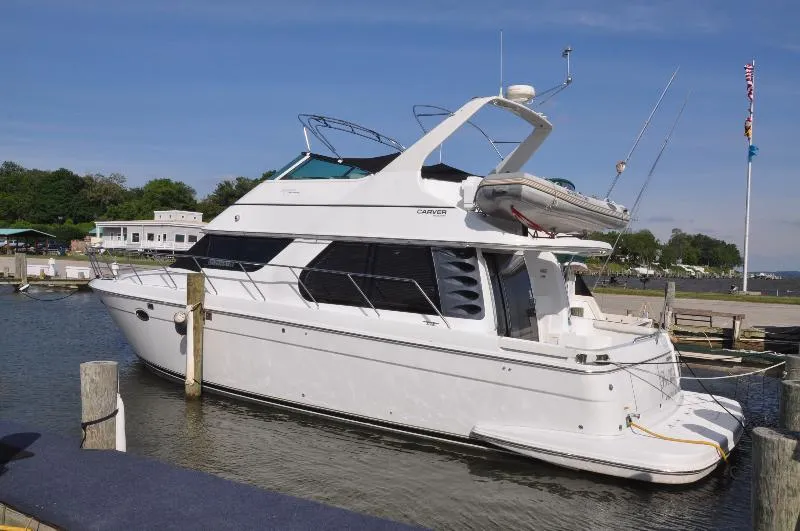 Slide: The Image of Carver Yachts Voyager 2001 - 0