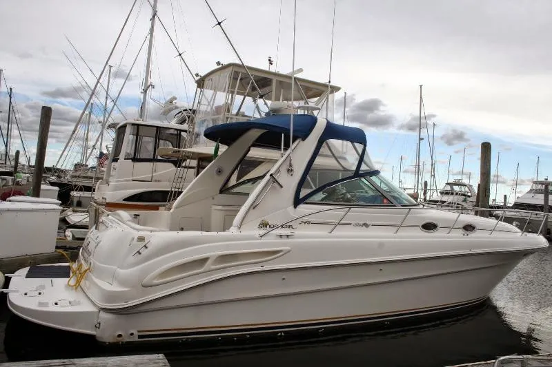 Slide: The Image of Sea Ray Sundancer 2000 - 2