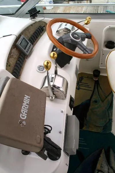 Slide: The Image of Sea Ray Sundancer 2000 - 3