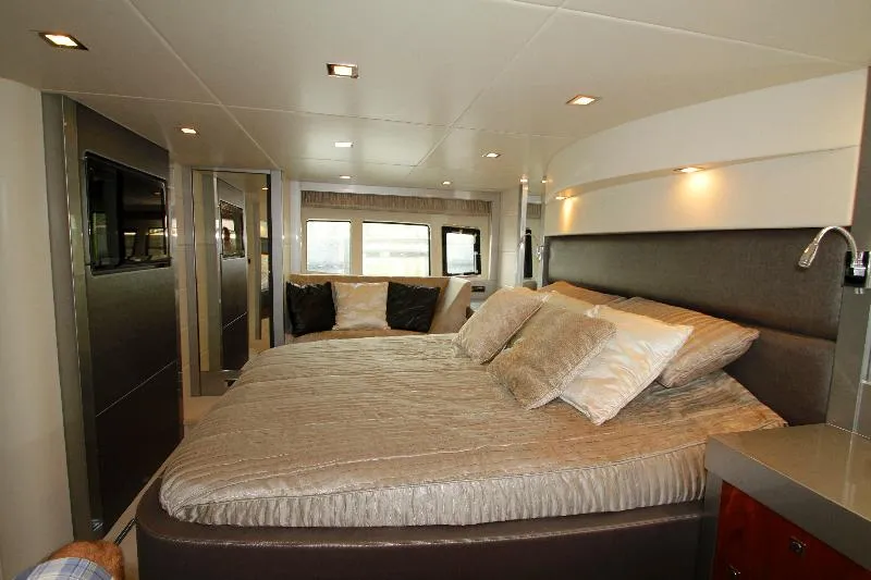 Slide: The Image of Sunseeker Predator 2011 - 3