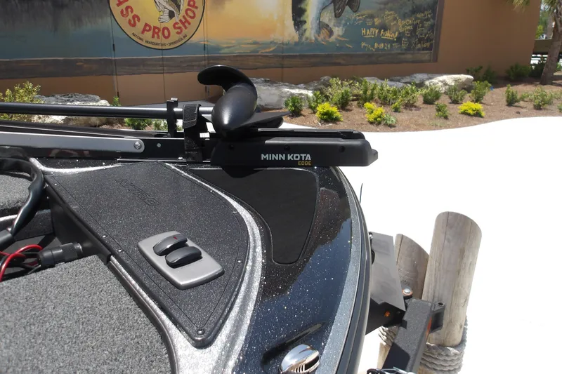 Slide: The Image of Nitro Z17 2026 boat with Minn Kota Edge trolling motor at outdoor display. - 5