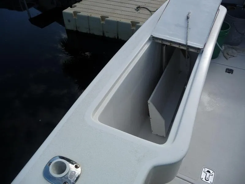 Slide: The Image of Luhrs 360SX 2000 - 6