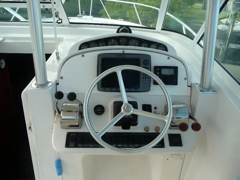 Slide: The Image of Luhrs 360SX 2000 - 7