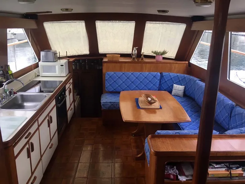 Slide: The Image of Gulfstar 49 Motoryacht 1984 - 1