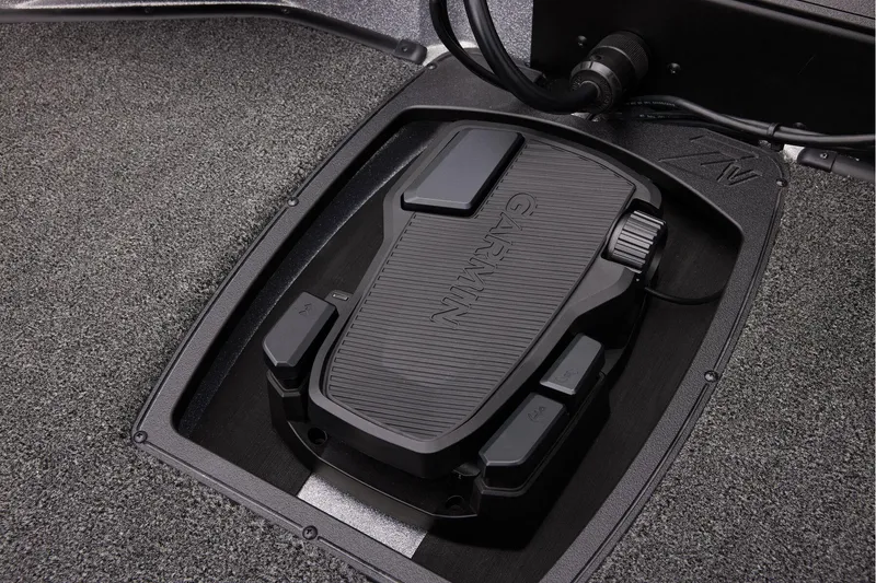 Slide: The Image of Control panel of 2026 Nitro ZV20 Sport Pro boat with start-stop button and throttle lever. - 16