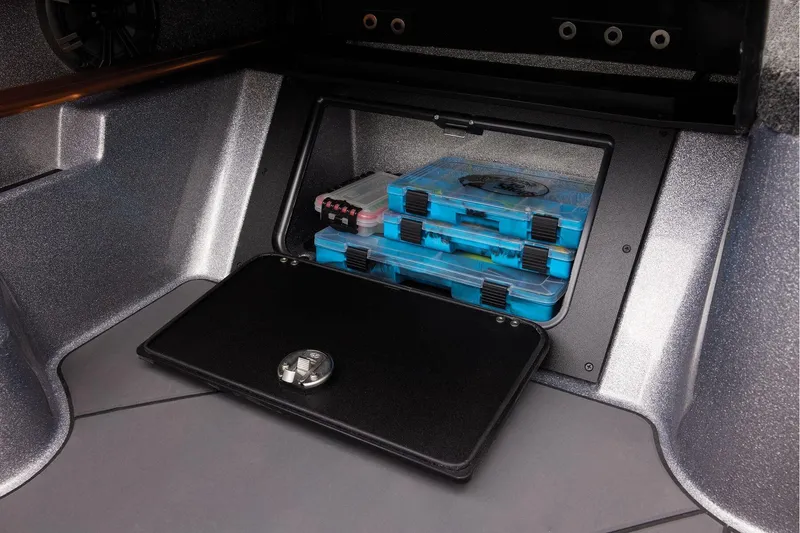 Slide: The Image of 2026 Nitro ZV20 Sport Pro boat interior with sunlight on black panel. - 40