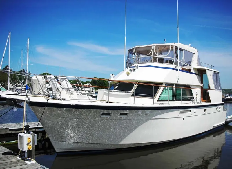 Slide: The Image of Hatteras Cockpit Motoryacht 1983 - 0