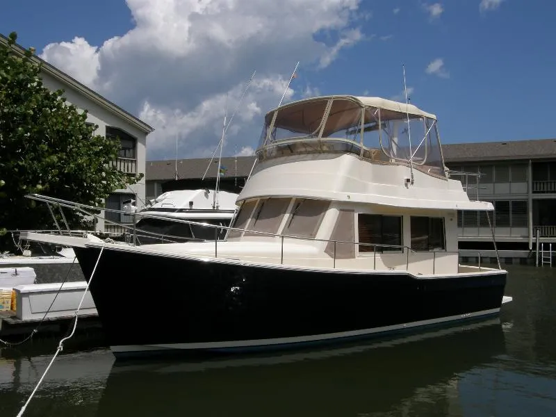 Slide: The Image of Mainship Trawler 2006 - 0