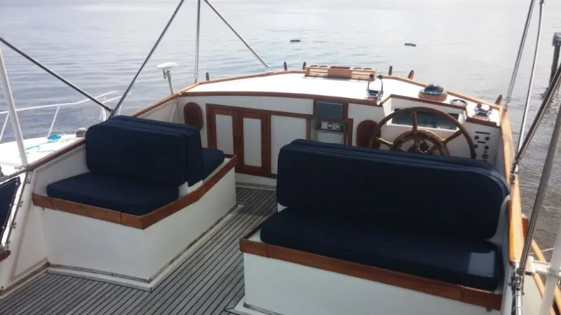 Slide: The Image of Grand Banks 42 Classic 1981 - 7