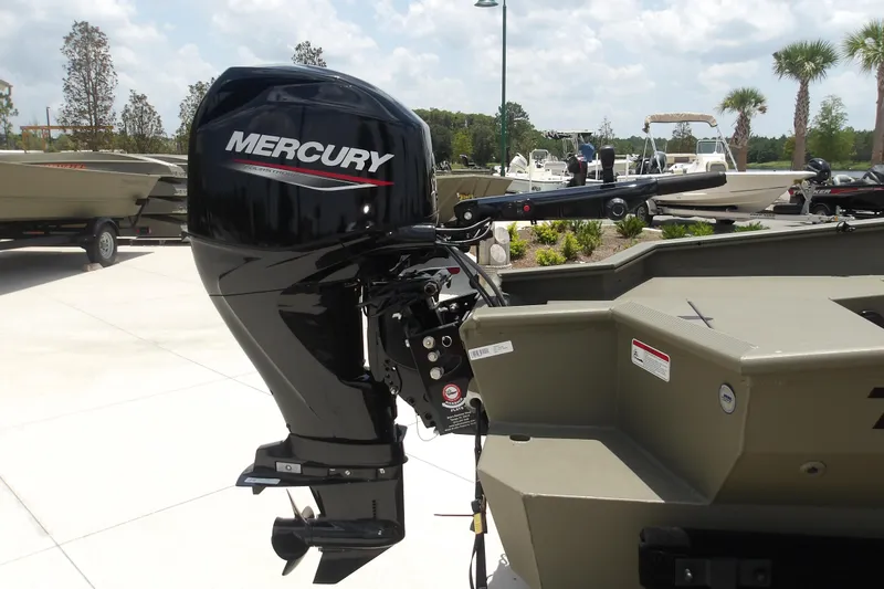 Slide: The Image of 2026 Tracker Grizzly 1650 T Prairie Wings Edition with Mercury outboard motor. - 6