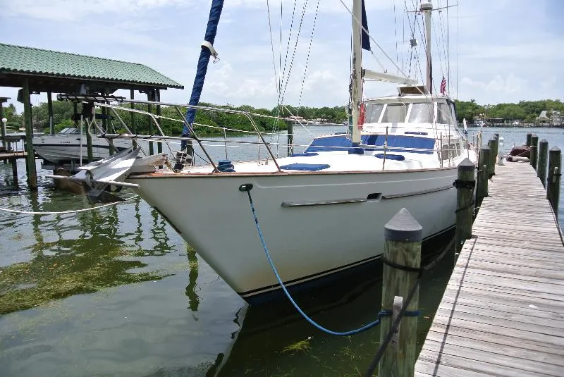 Slide: The Image of Gulfstar 54 Sailcruiser 1986 - 0