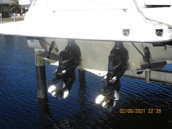 Slide: The Image of Rinker 342 Fiesta Vee 2006 - 3