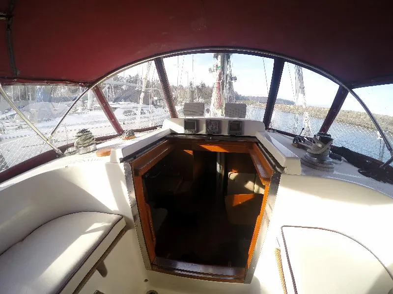 Slide: The Image of Tayana Tayana 52 Center Cockpit 1987 - 5