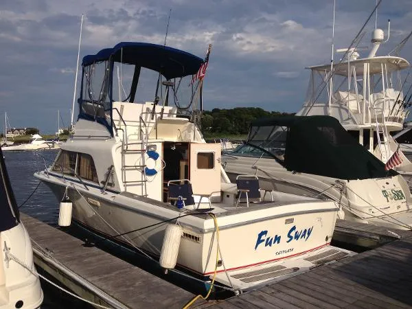 Slide: The Image of Phoenix Bass Boat 29 Convertible 1985 - 0