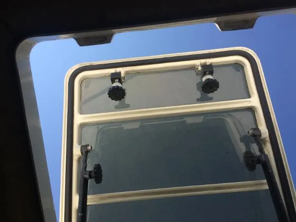 Slide: The Image of Phoenix Bass Boat 29 Convertible 1985 - 11