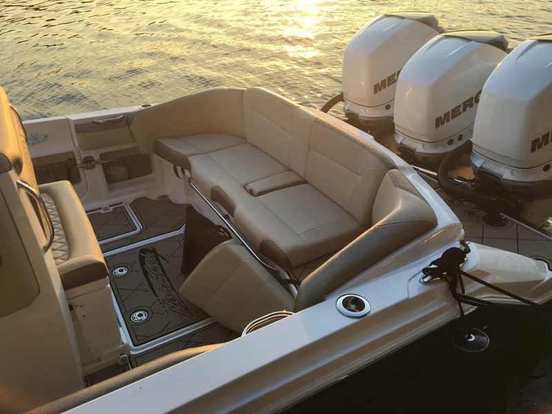 Slide: The Image of Nor-Tech 390 Sport Dual Bolster 2019 - 9