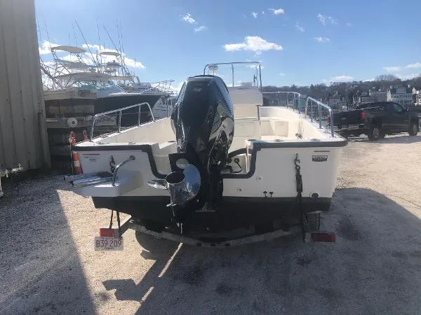 Slide: The Image of Boston Whaler 210 Montauk 2014 - 3