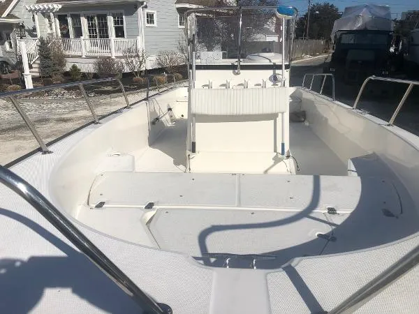 Slide: The Image of Boston Whaler 210 Montauk 2014 - 7